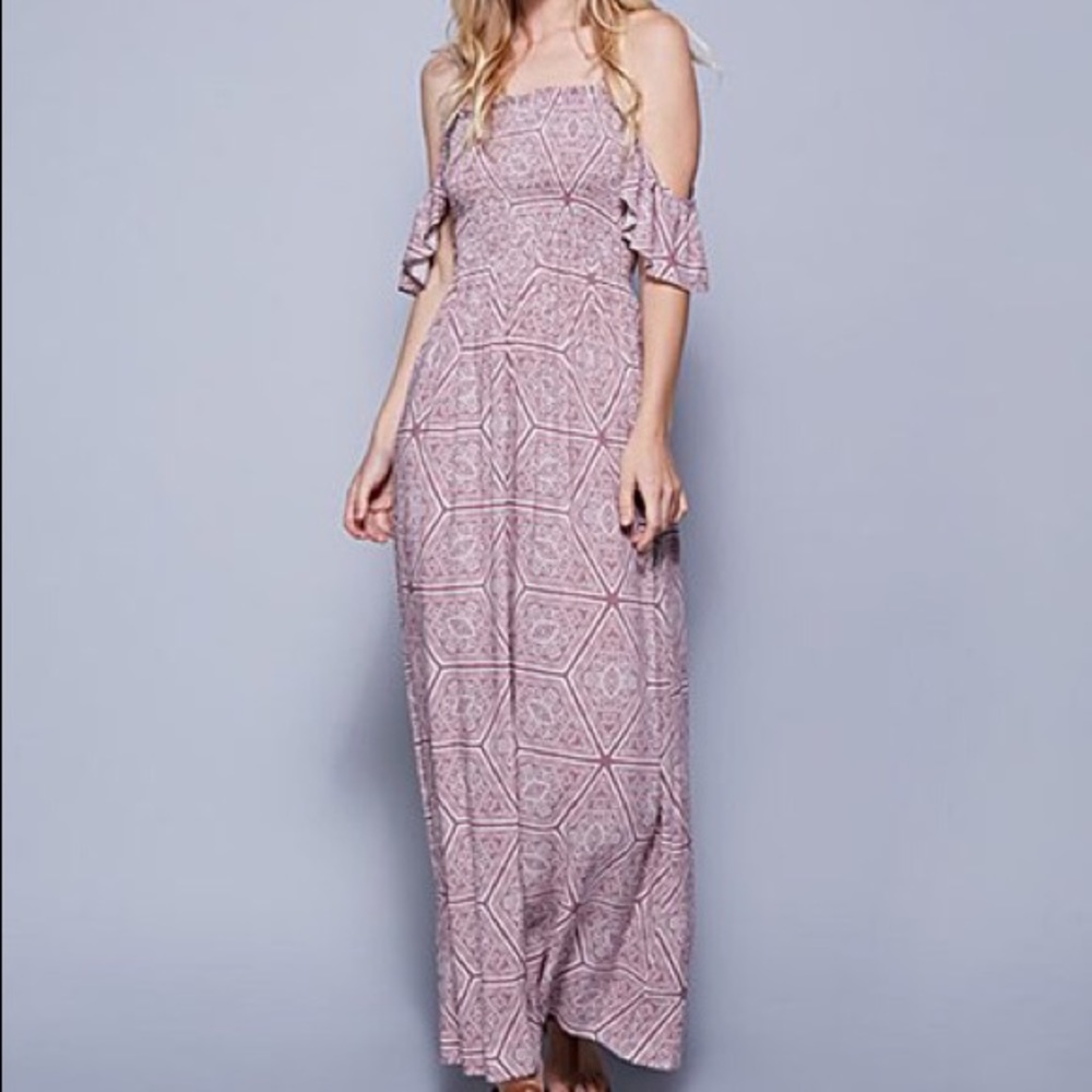 Mustard Seed Off the Shoulder Maxi Dress